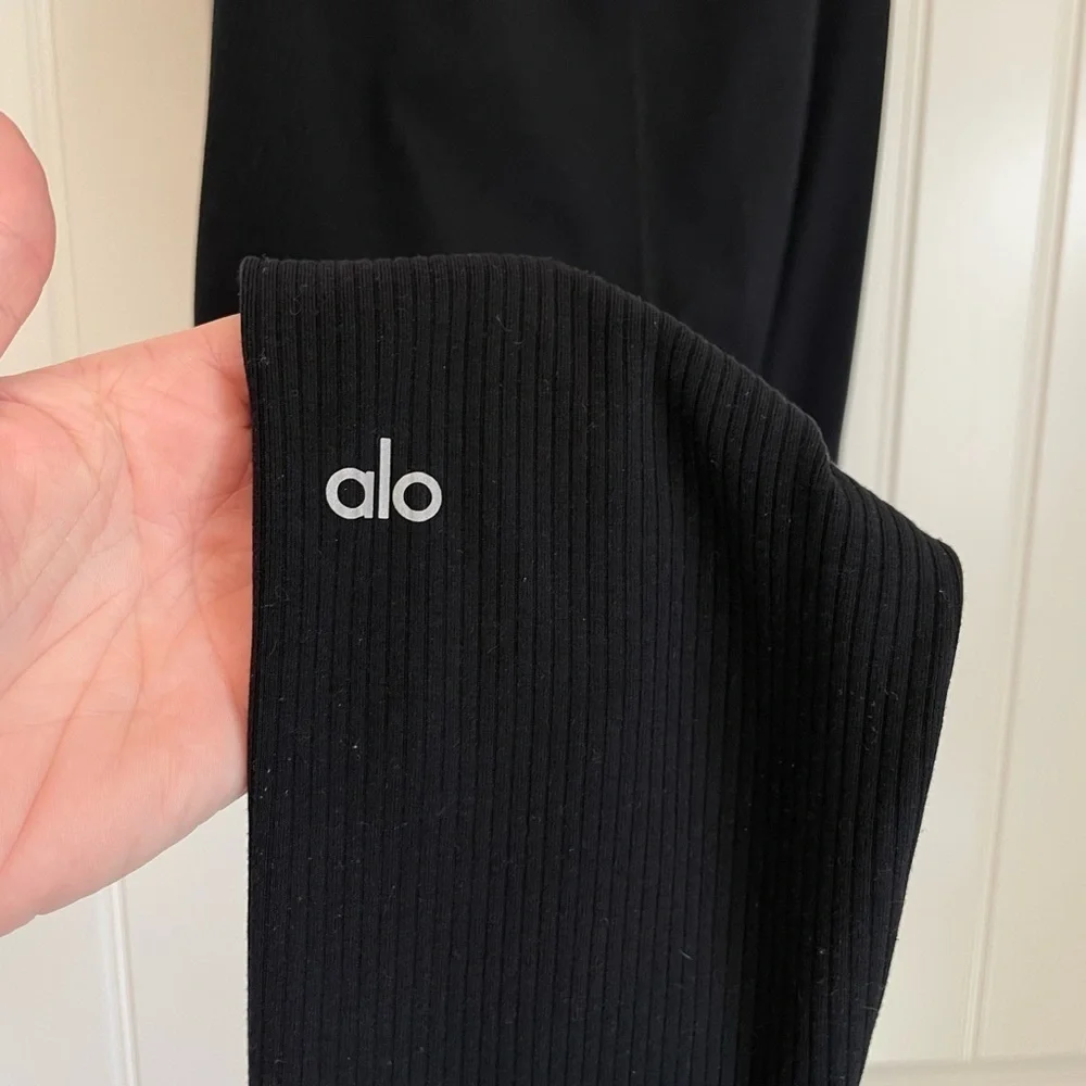 Alo Ribbed High-Waist 7/8 Blissful Legging black